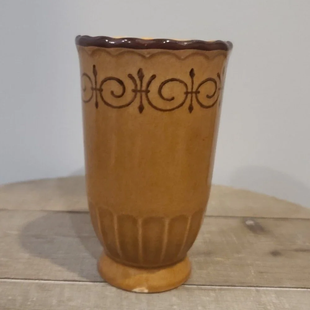 Vintage Metlox Vernon Ware San Fernando Footed Tumbler - RARE
